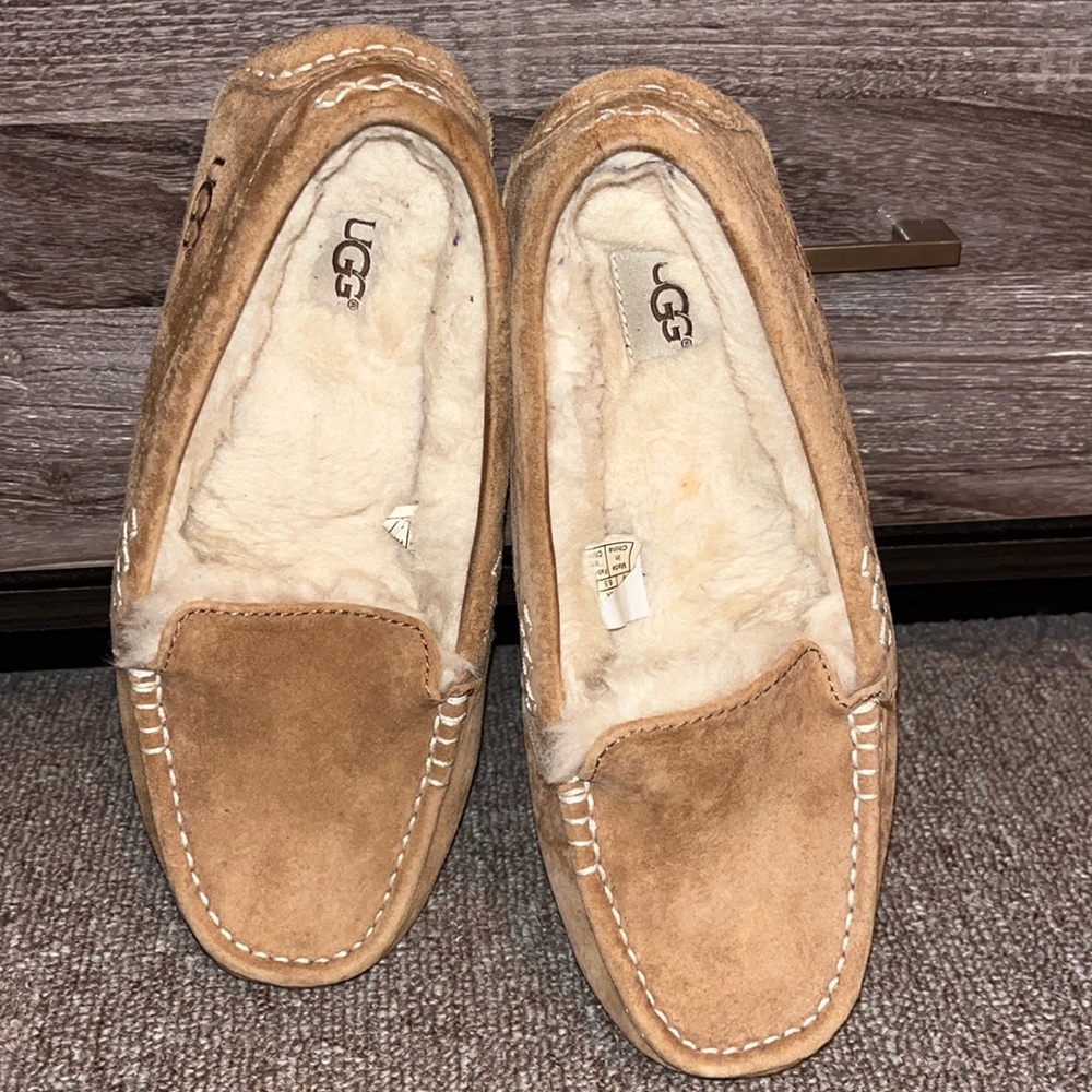 Ugg loafers size 8 women